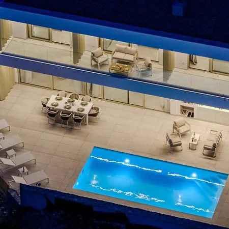 New Luxury Seaside Lemon Tree A-pool, Heated Pool & Sea View & Parking Sutivan