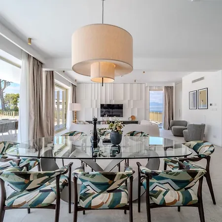 New Luxury Seaside Lemon Tree A-pool, Heated Pool & Sea View & Parking Villa